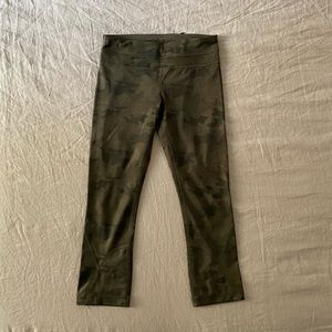 Lululemon Capri Camo Leggings